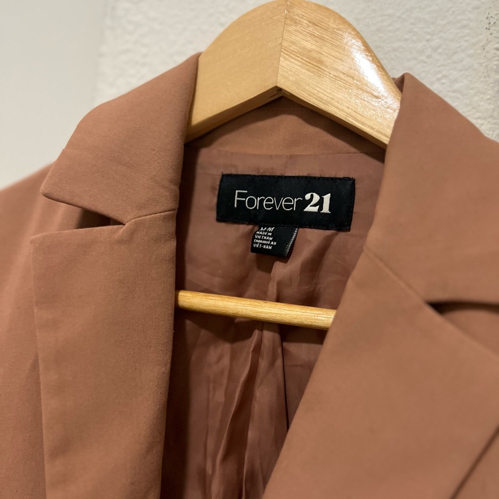 FOREVER 21 Nude Blazer - Picture 3 of 7